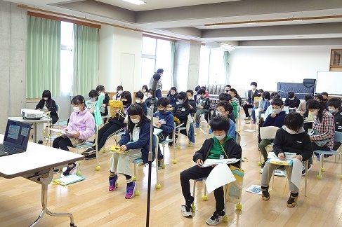 燃料電池バス ｓｏｒａ 出前授業 新潟トヨペット