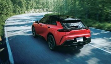 SPORT RS（2.5Lプラグインハイブリッド車）