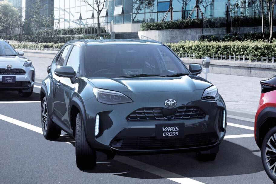 Z“Adventure”（ハイブリッド・2WD）。トヨタ チームメイト［アドバンスト パーク］装着車。