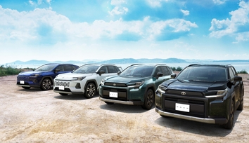 （左奥）：Z（ハイブリッド）