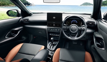 Z“Adventure”（ハイブリッド・2WD）