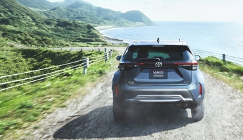 Z“Adventure”（ハイブリッド・2WD）