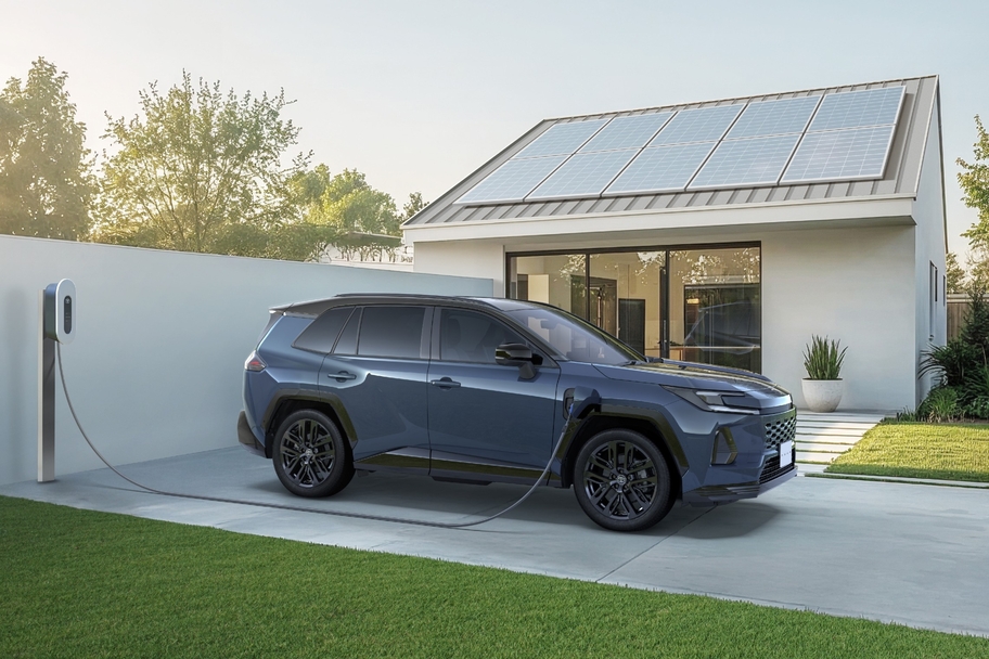 Z（プラグインハイブリッド）