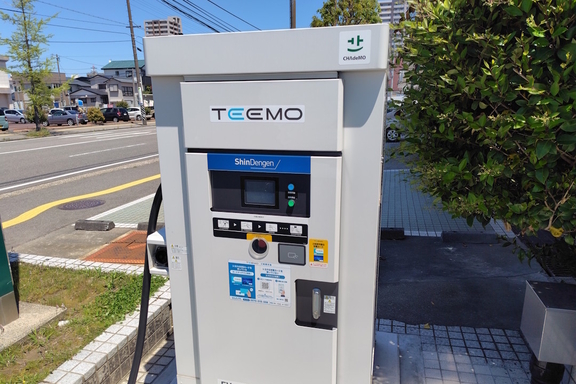 新潟本店　充電器3